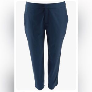 New Zuda traveler pulling slim leg pants size Large French Navy